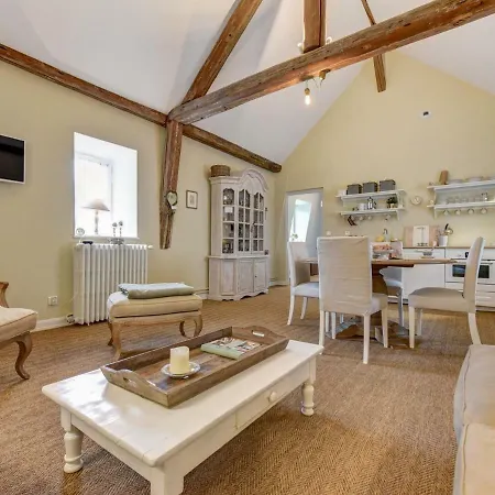 H-bnb - Les Meubles Du 1 Bed & Breakfast
