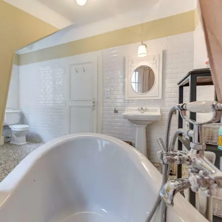 H-bnb - Les Meubles Du 1 Bed & Breakfast Metz